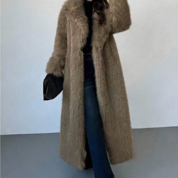 Designer Full-Length Faux Fur Coat - Picture 3 of 6